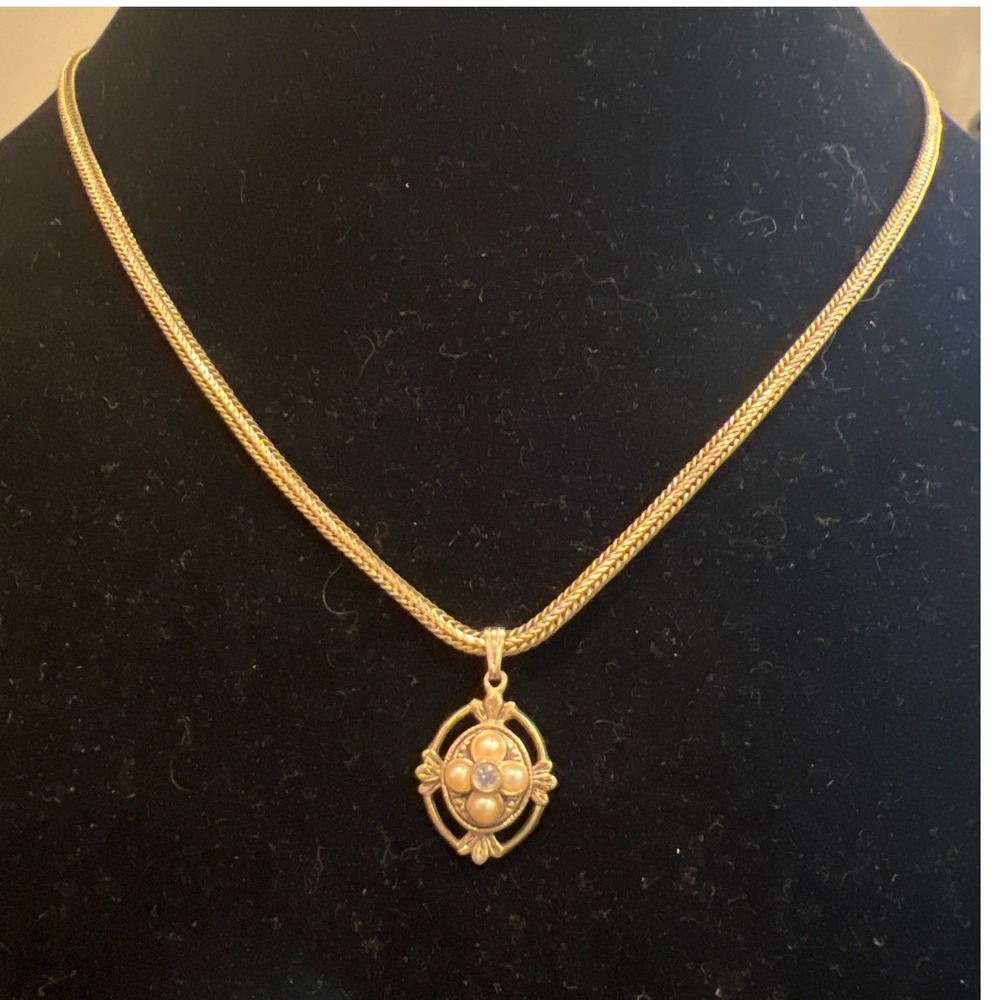 Vtg Gold Tone Wheat Chain Necklace Faux Pearl Lavender Rhinestone Pendant‎ 18in